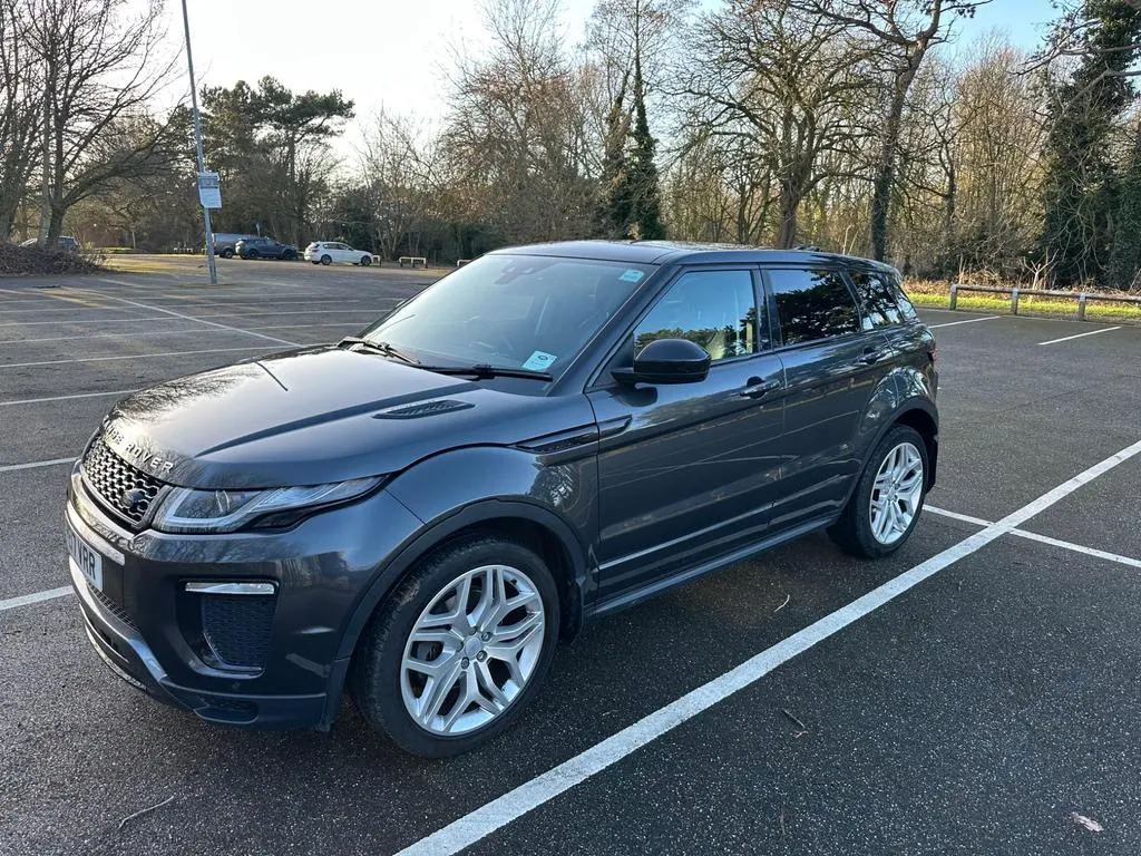 2017 Land Rover Range Rover Evoque HSE Dynamic photo 3