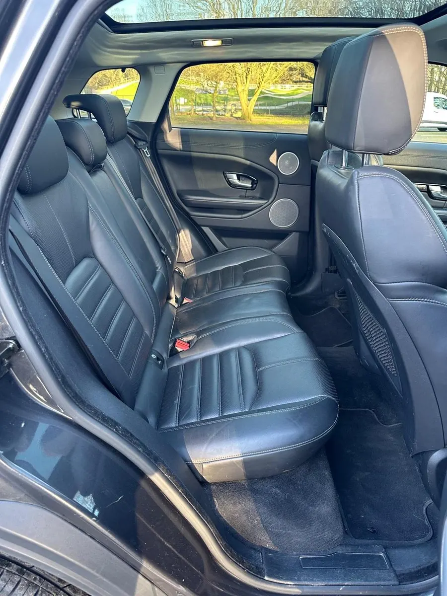 2017 Land Rover Range Rover Evoque HSE Dynamic photo 9