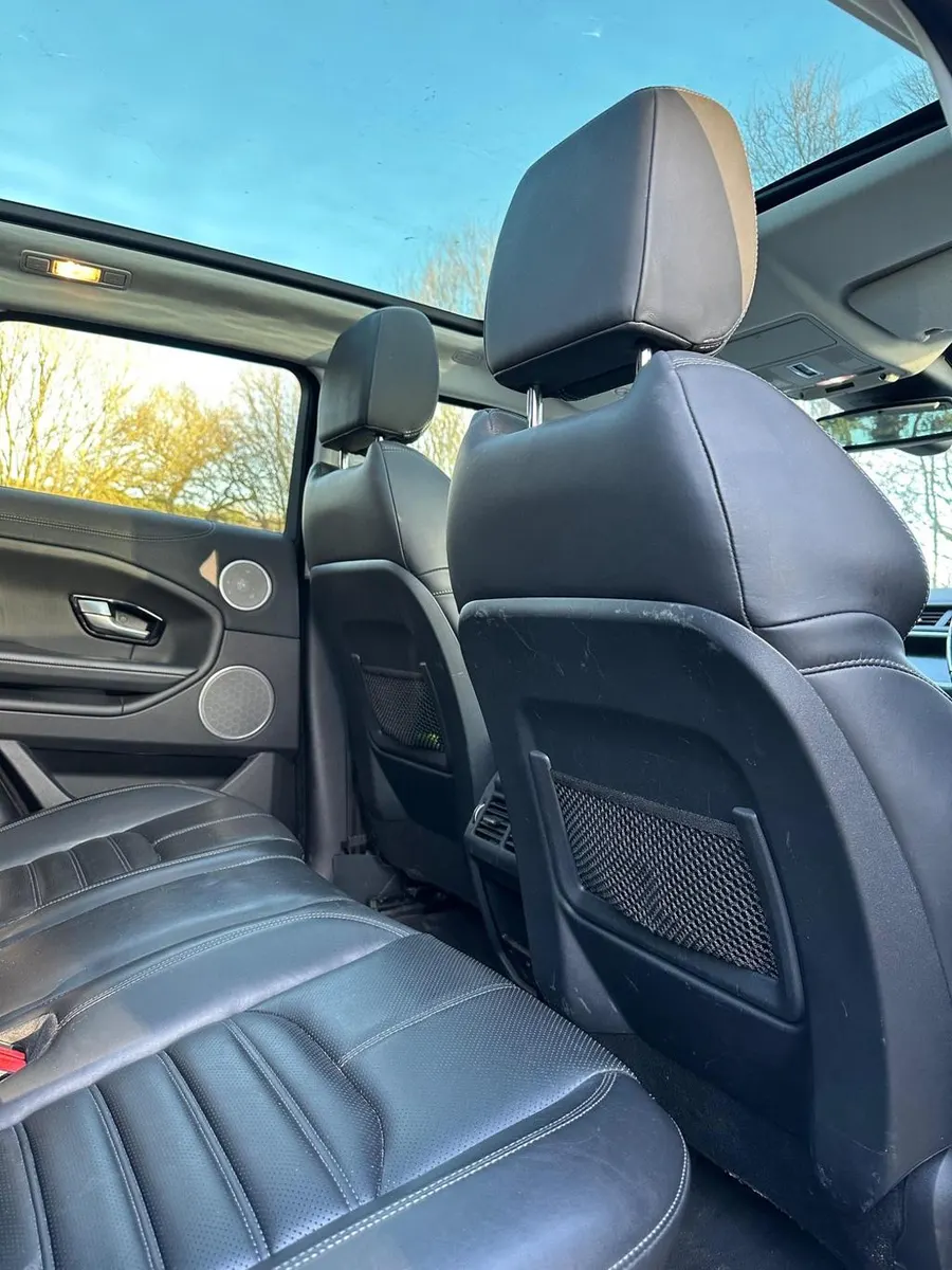 2017 Land Rover Range Rover Evoque HSE Dynamic photo 10