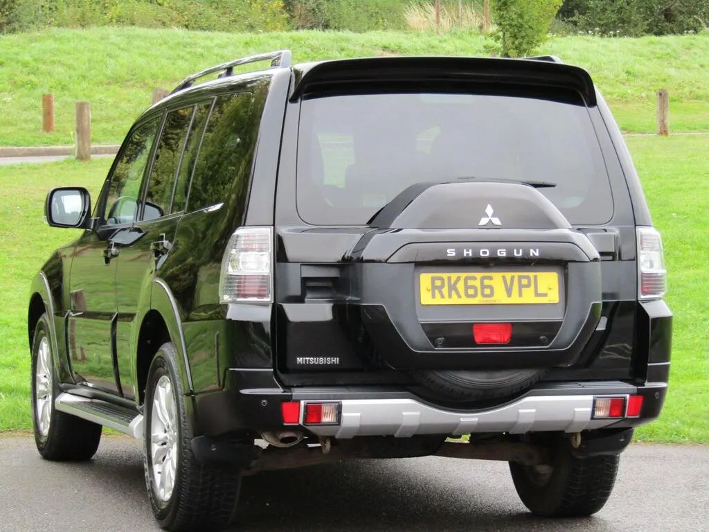 2016 Mitsubishi Shogun SG3 Auto 4WD photo 6