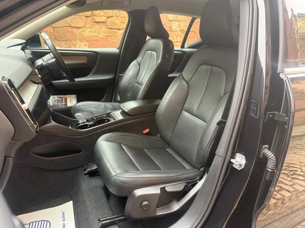 2020 Volvo XC40 1.5 T3 Inscription Auto Euro 6 (s/s) 5dr photo