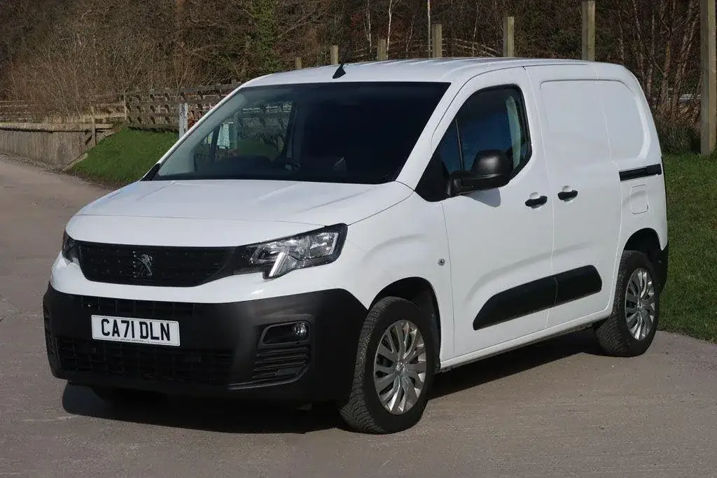 2021 Peugeot Partner 1.5 BlueHDi Professional Premium Panel Van photo