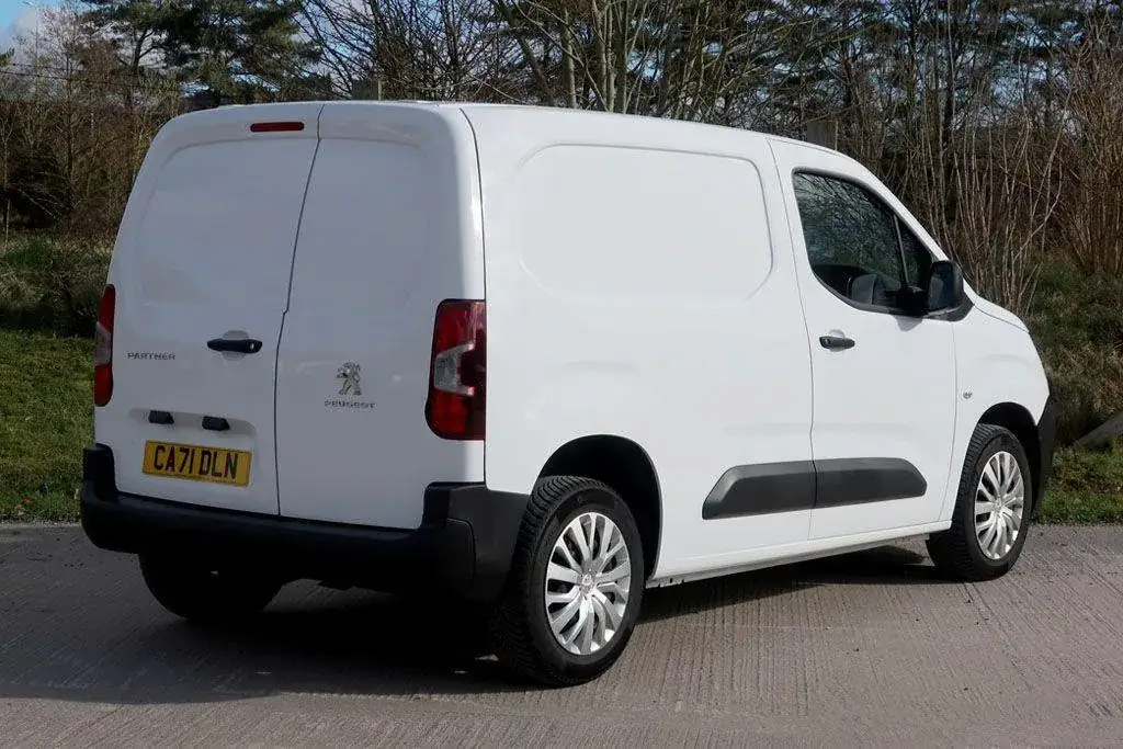 2021 Peugeot Partner 1.5 BlueHDi Professional Premium Panel Van photo