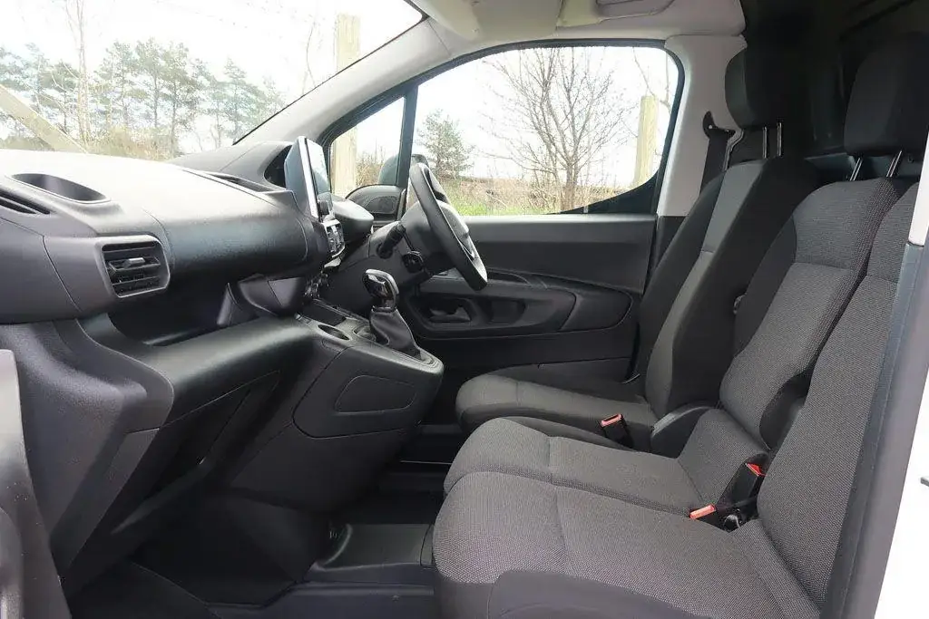 2021 Peugeot Partner 1.5 BlueHDi Professional Premium Panel Van photo