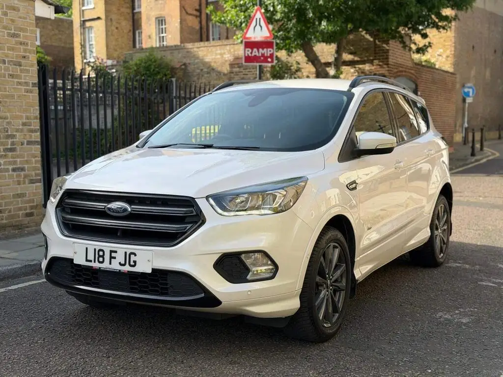 2017 Ford Kuga 2.0 TDCi ST-Line Powershift AWD Euro 6 (s/s) 5dr photo