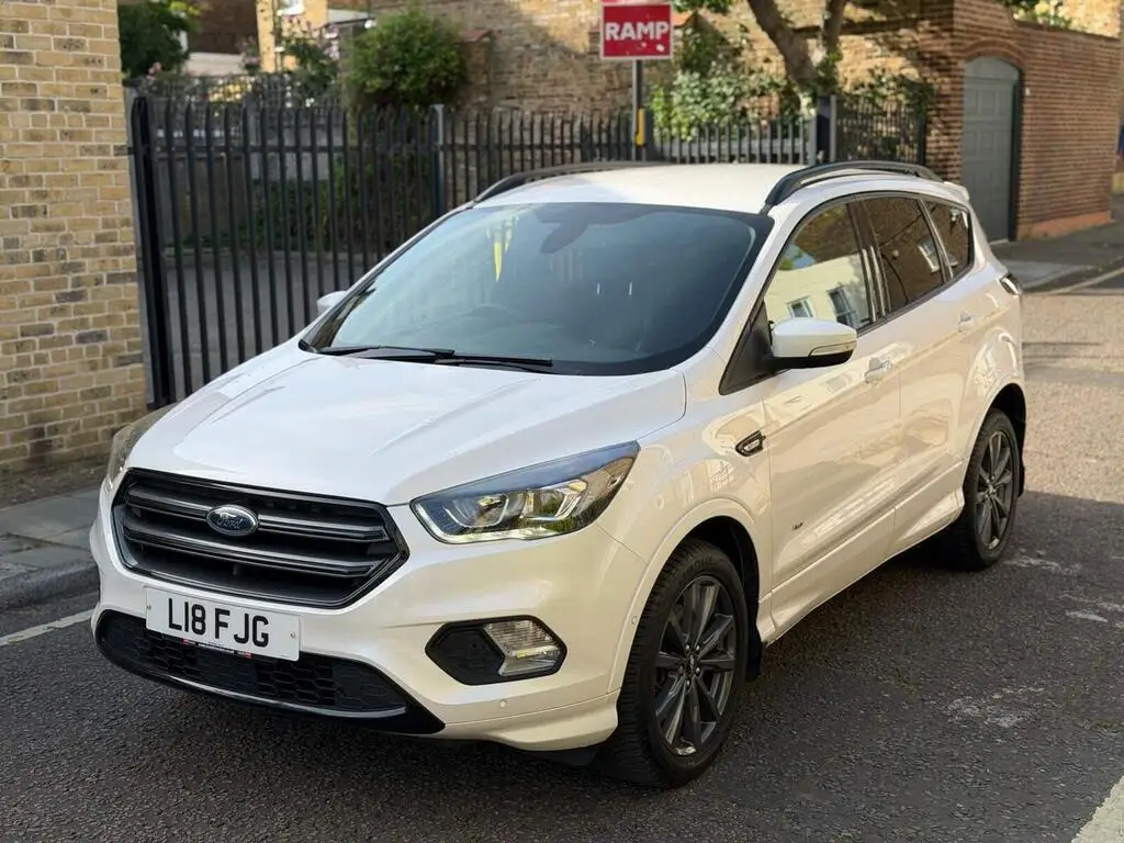 2017 Ford Kuga 2.0 TDCi ST-Line Powershift AWD Euro 6 (s/s) 5dr photo