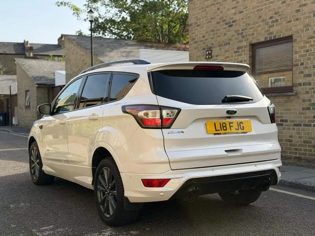 2017 Ford Kuga 2.0 TDCi ST-Line Powershift AWD Euro 6 (s/s) 5dr photo