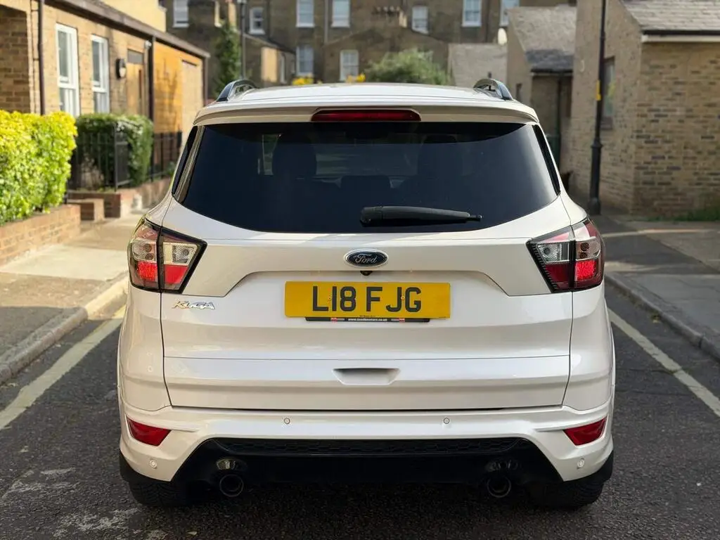 2017 Ford Kuga 2.0 TDCi ST-Line Powershift AWD Euro 6 (s/s) 5dr photo
