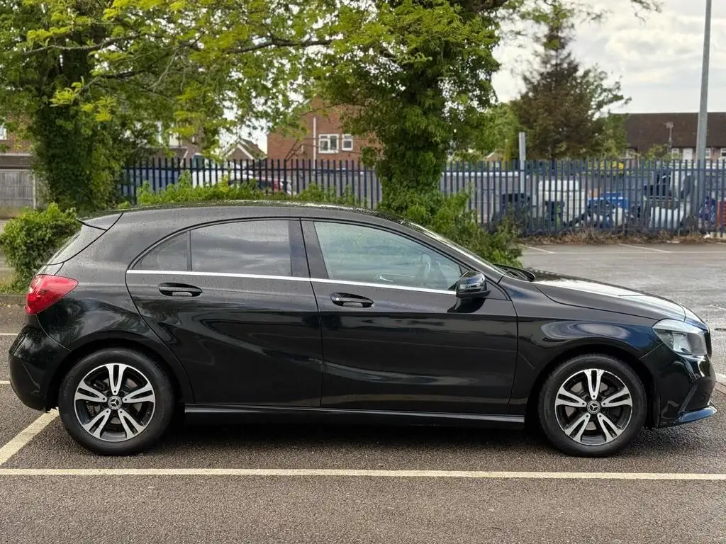 2018 Mercedes-Benz A Class A160 SE 7G-DCT photo