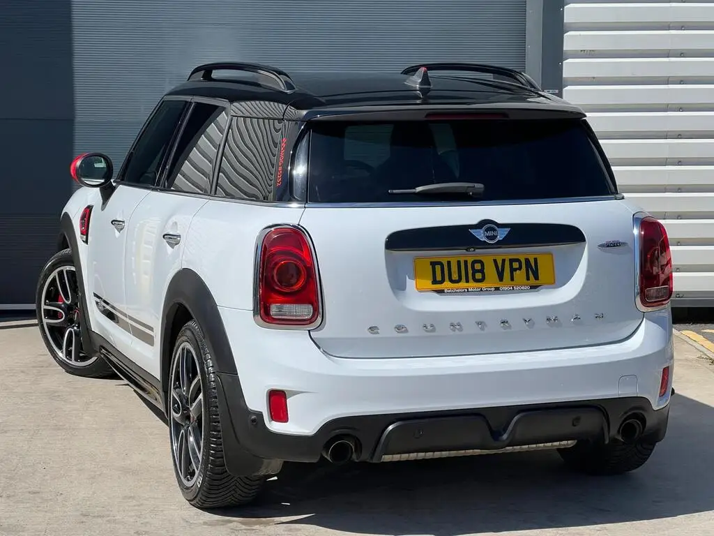 2018 MINI Countryman 2.0 John Cooper Works Auto ALL4 Euro 6 (s/s) 5dr photo