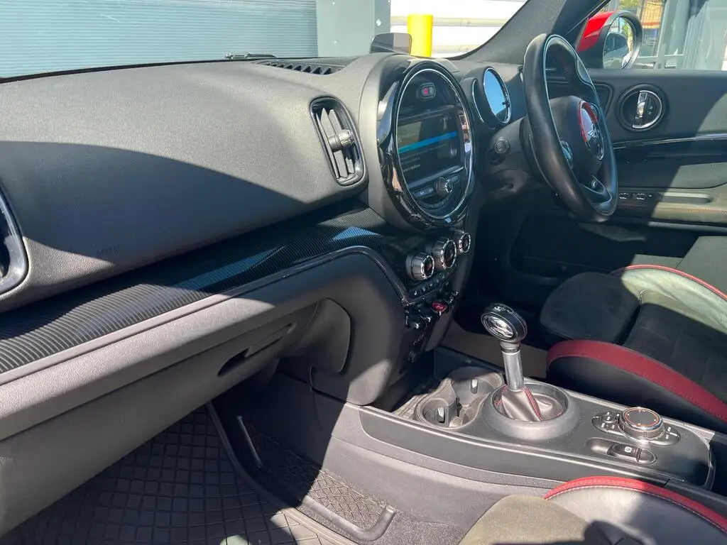 2018 MINI Countryman 2.0 John Cooper Works Auto ALL4 Euro 6 (s/s) 5dr photo