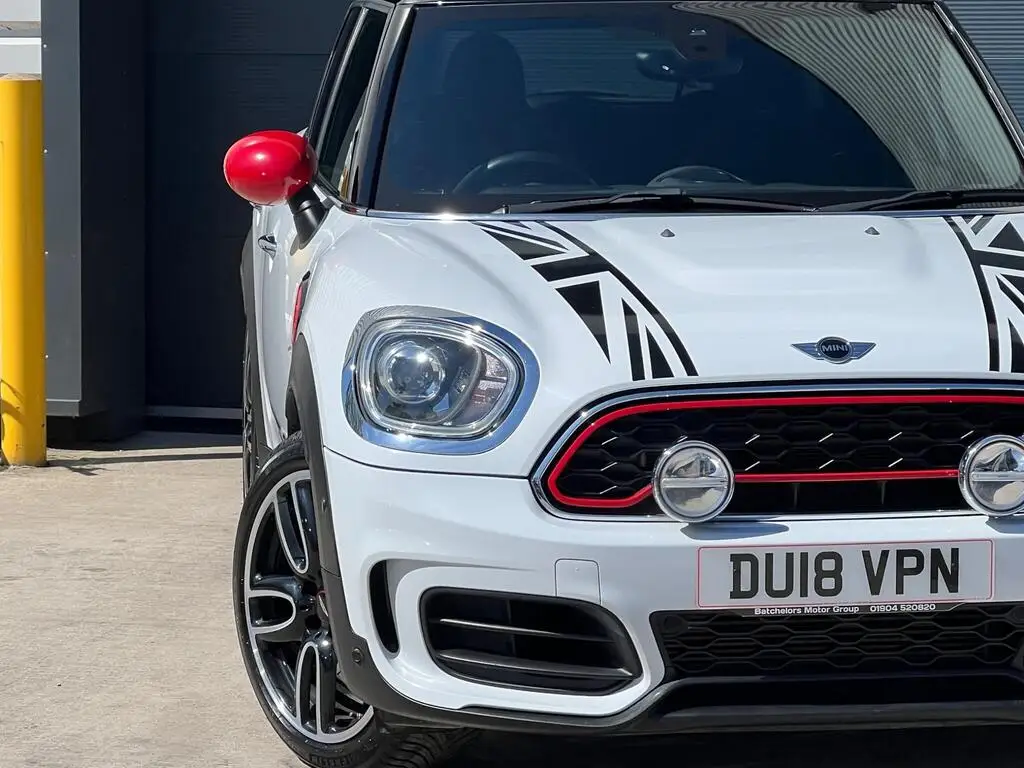 2018 MINI Countryman 2.0 John Cooper Works Auto ALL4 Euro 6 (s/s) 5dr photo