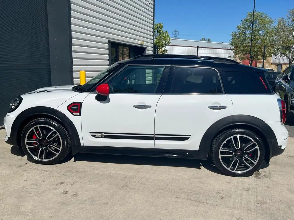 2018 MINI Countryman 2.0 John Cooper Works Auto ALL4 Euro 6 (s/s) 5dr photo