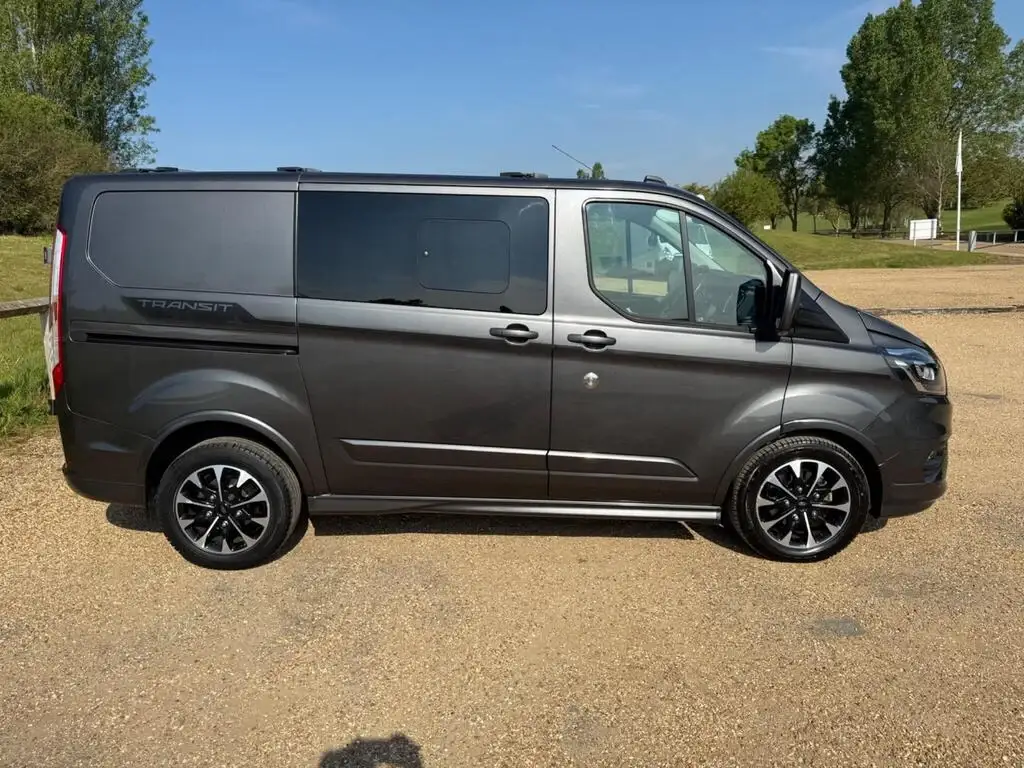 2019 Ford Transit Custom 2.0 320 EcoBlue Sport Crew Van Auto photo